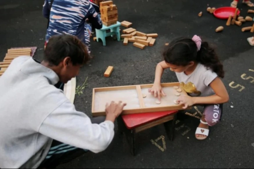 Saint-Denis : Karavan la kour dans zot quartier