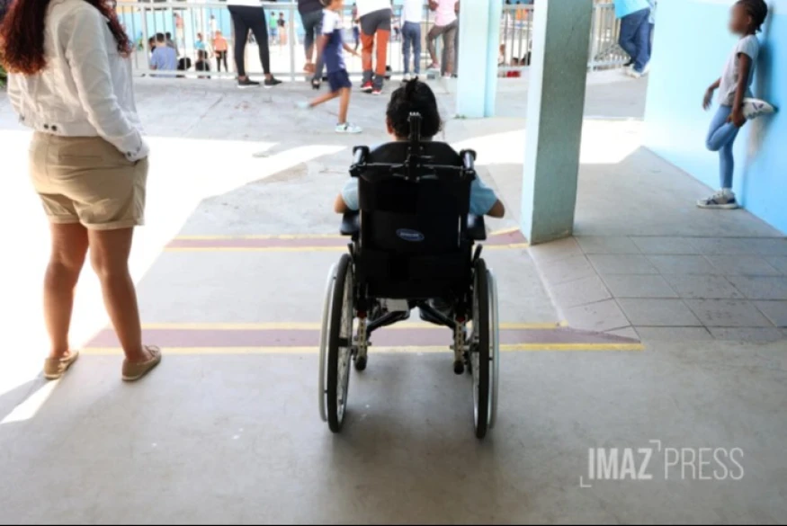 Education : une association adapte des manuels scolaires aux besoins spécifiques des élèves en situation de handicap